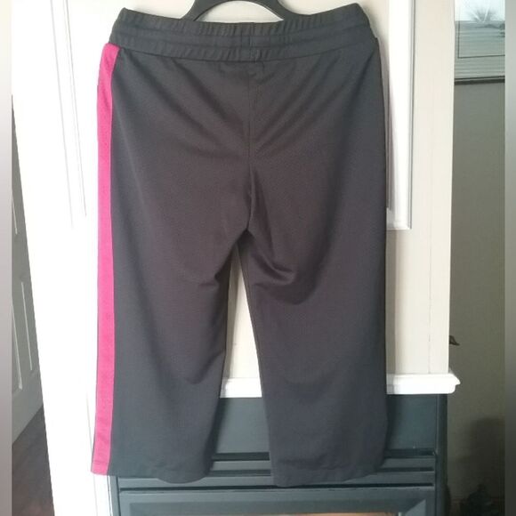 Champion Capri Sweatpants Women's Size Small - Picture 8 of 9